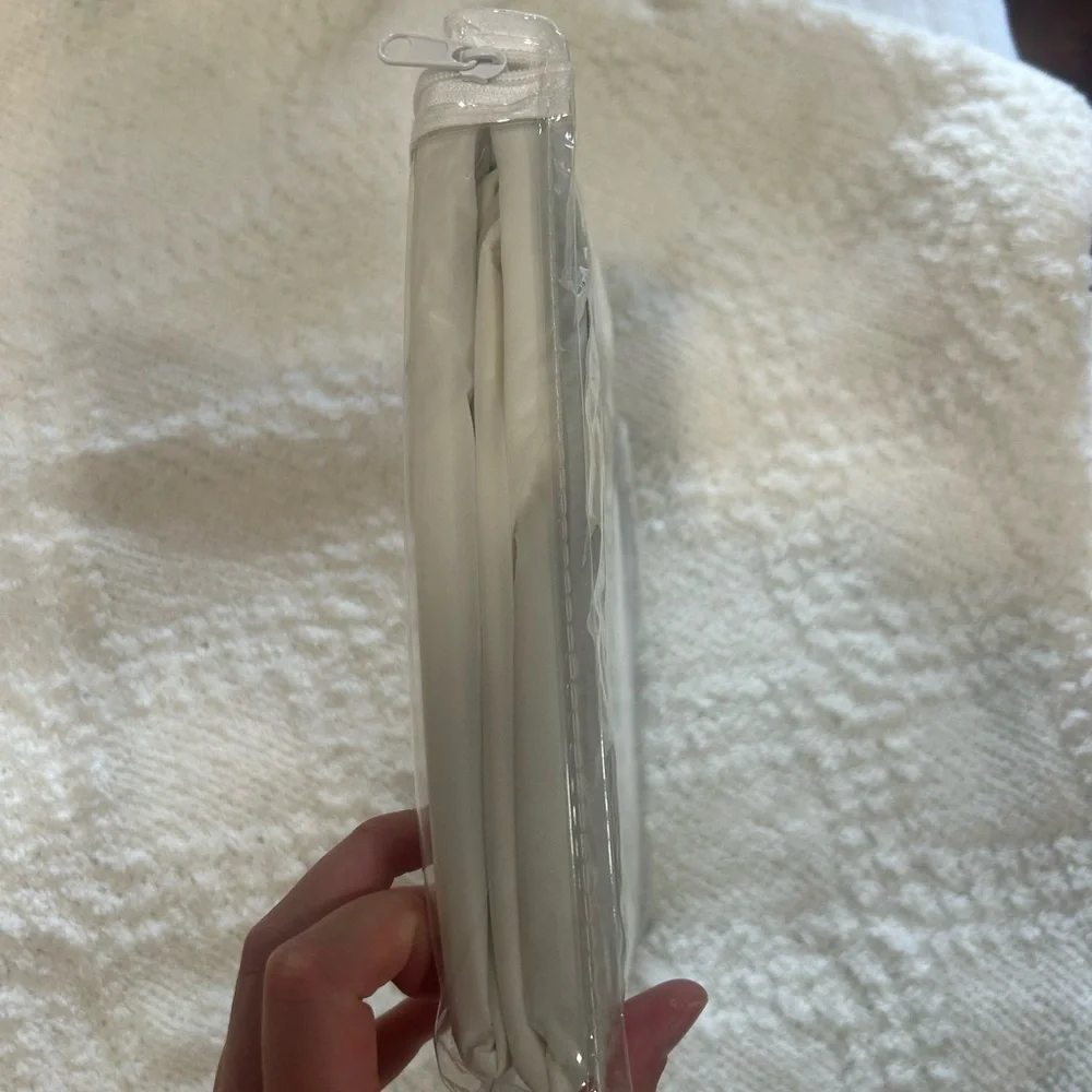 BRAND NEW UNUSED SALT Waterproof Vinyl 12” Zipper Mattress Protector Twin/Full